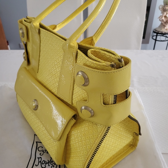 Handbag - Picture 2 of 4